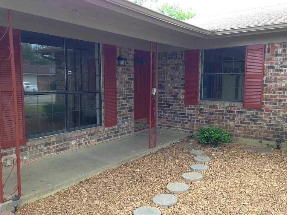 1st image of 3107 Green Valley Ln