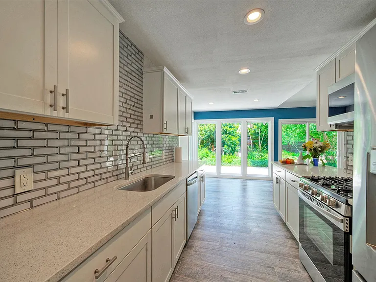 10129 Aspen St — Photo 14