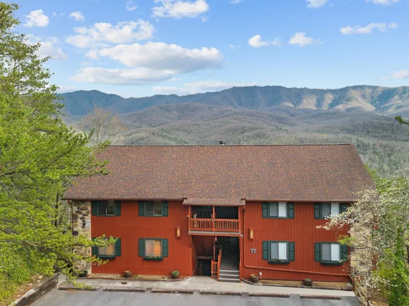 429 Deer Path Ln APT 106, Gatlinburg, TN 37738