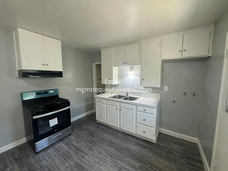 427 W 3rd St #435-B — Photo 3