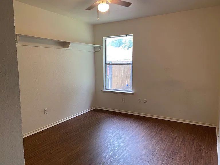 4024 Periwinkle Dr — Photo 22