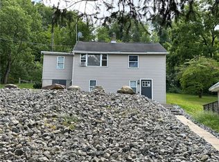 93 Pittsburgh Rd, Lyndora, PA 16045