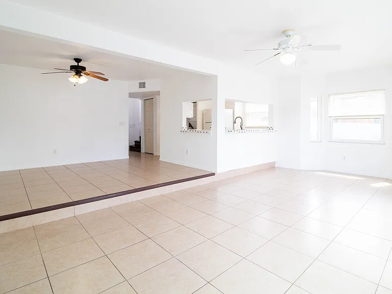 275 Mango Dr #A — Photo 4