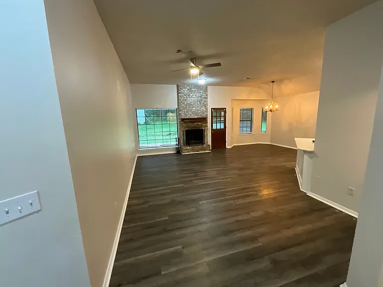 2801 N Hiwassee Rd — Photo 8