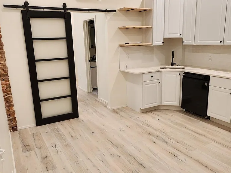 1706 Aliceanna St #1R — Photo 4
