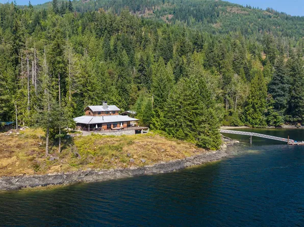 15781 E Egmont Way, Sunshine Coast, BC V0N 2H4