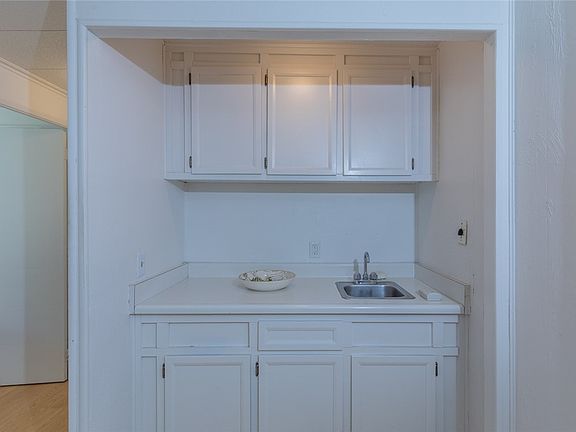 5th image of 4878 Leonard Rd Space 3