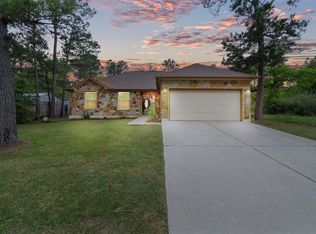 106 N Kaupo Dr, Bastrop, TX 78602