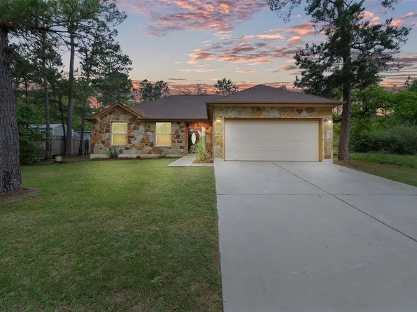 106 N Kaupo Dr, Bastrop, TX 78602