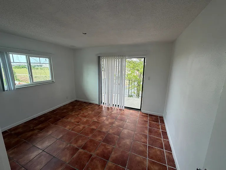 12995 Automobile Blvd #850 — Photo 9