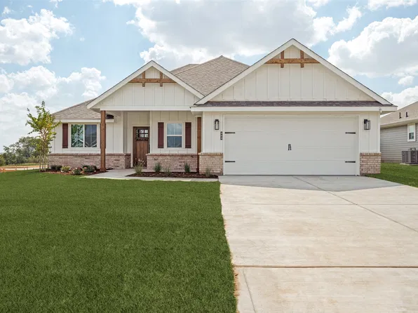 303 Sam Dr, Hillsboro, TX 76645