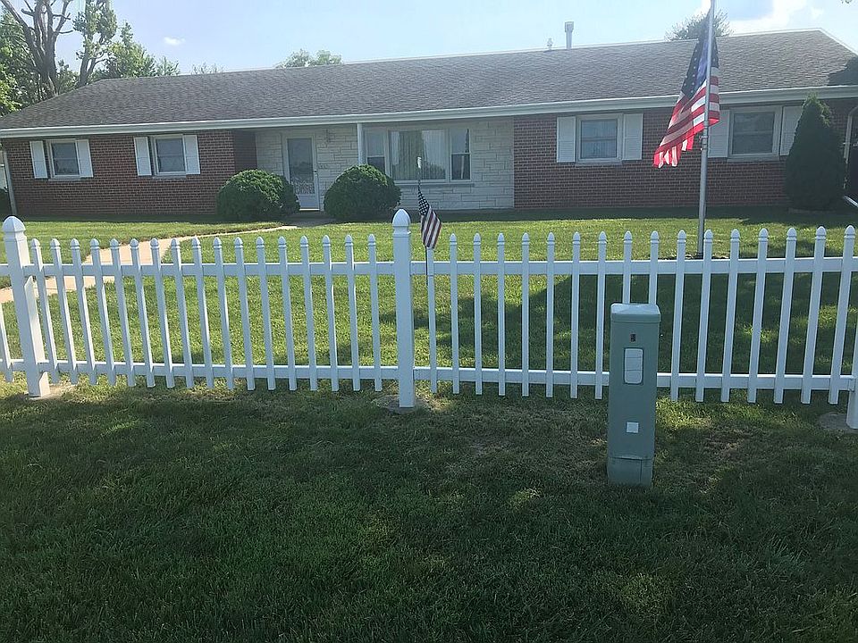 Front of home - Road view