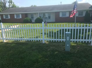 5700 Sweeney Dr, Rochester, IL 62563