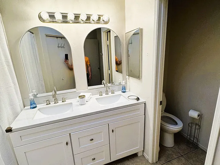 4349 E Haven Ln — Photo 20
