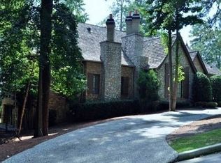 105 Kingston Mnr, Sandy Springs, GA 30342