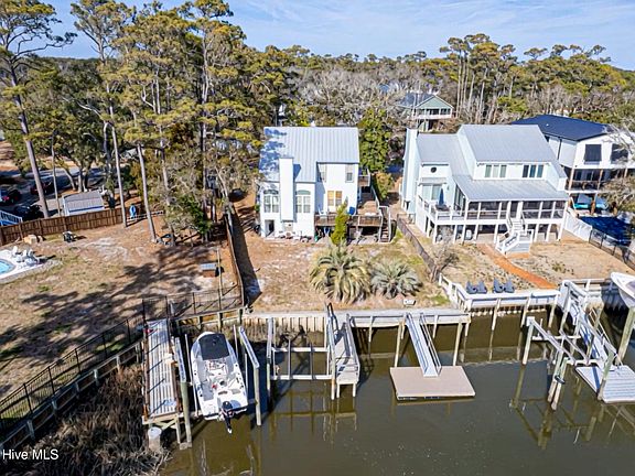 4th image of 3009 Anderson Drive SW