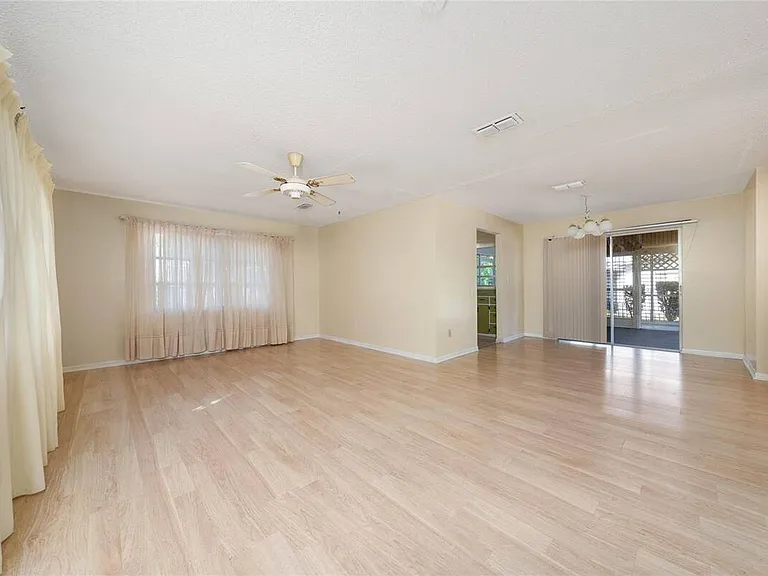 14644 SW 35th Terrace Rd — Photo 6
