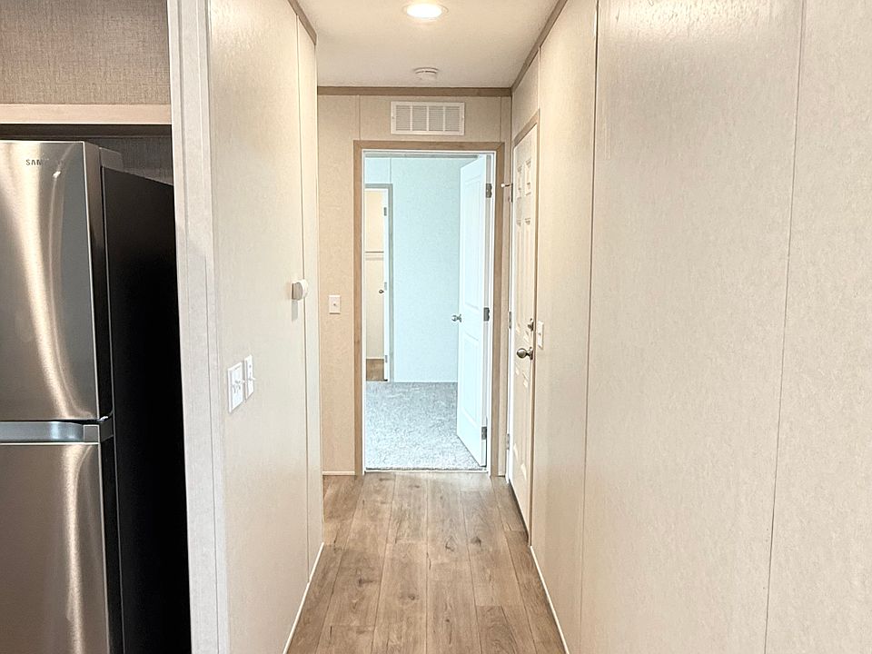 Master Bedroom/Utility Nook Hallway