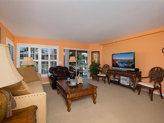 5th image of 1565 Chesapeake Ave