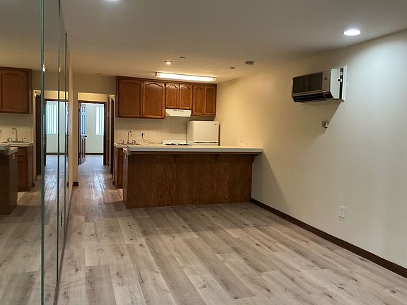 2nd image of 17200 Newhope St APT 325