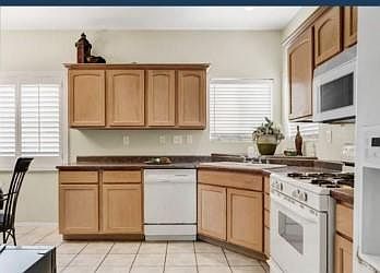 2nd image of 7288 Desert Eagle Dr
