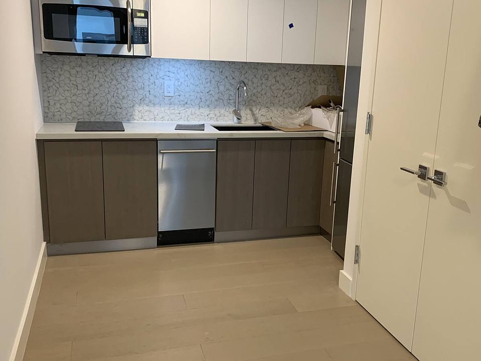 1st image of 2128 Ocean Ave