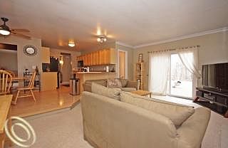 3rd image of 5987 Beaufort Dr