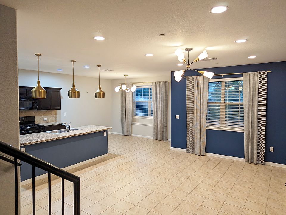 1st image of 2880 Donnell Dr Unit 2802