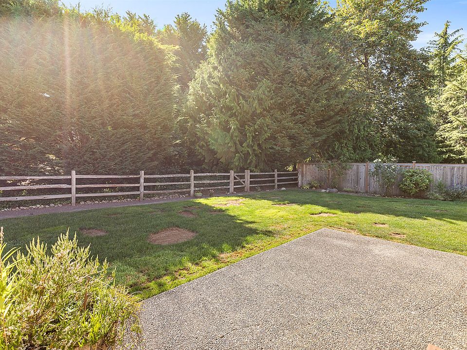 1st image of 1821 231st Pl NE