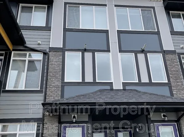 19611 45th St SE, Calgary, AB