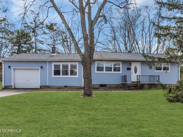 124 Dittmar Drive, Toms River, NJ 08757