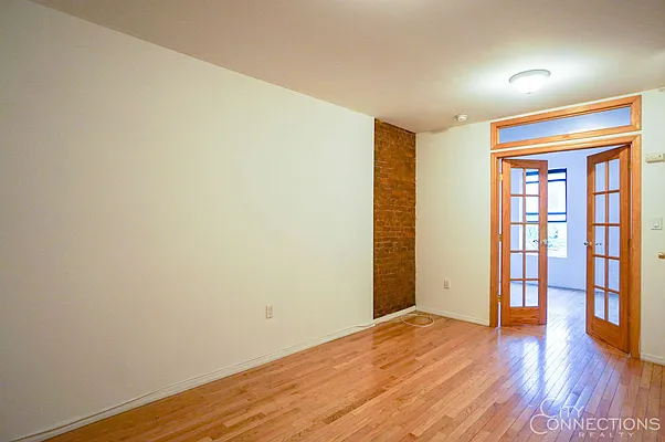 Rented by City Connections Realty | media 34