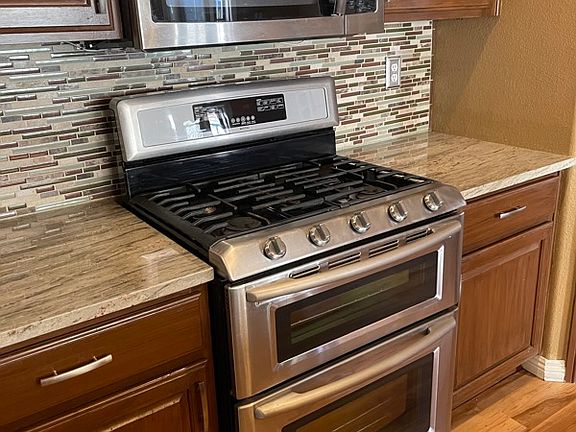 5th image of 8868 Sparkling Creek Ave