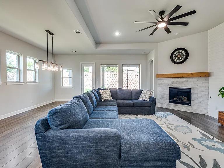 3128 Lexington Dr — Photo 30