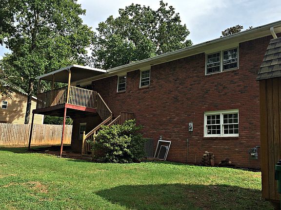 4th image of 6643 Redwood Dr