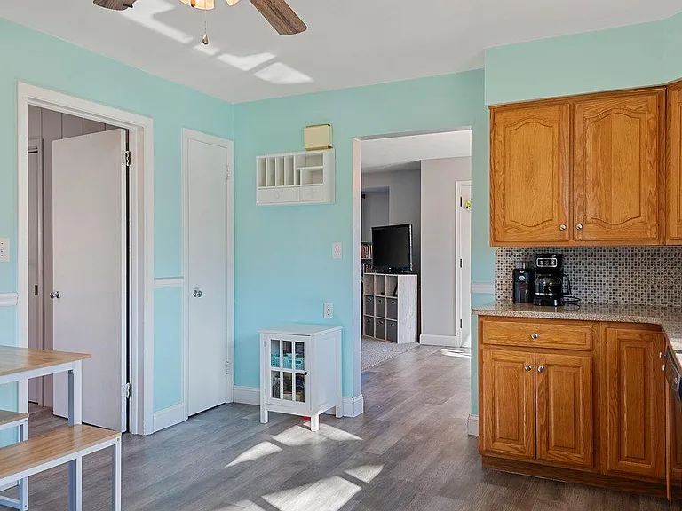 507 E Gibson St — Photo 6