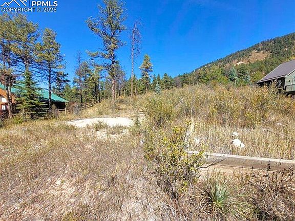 4th image of 520 Sunny Glen Ct
