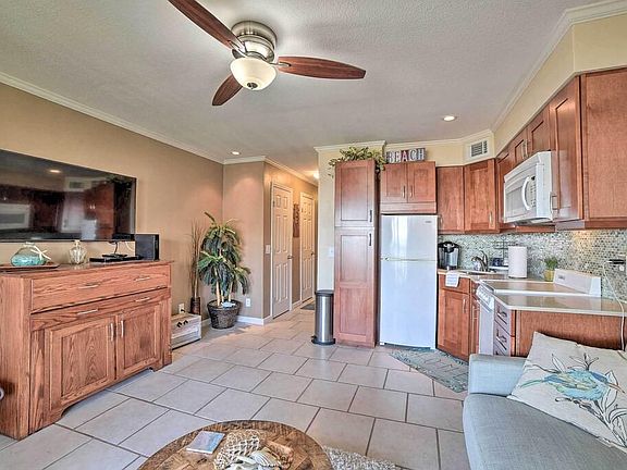 4th image of 3938 Surfside Blvd Unit 2211