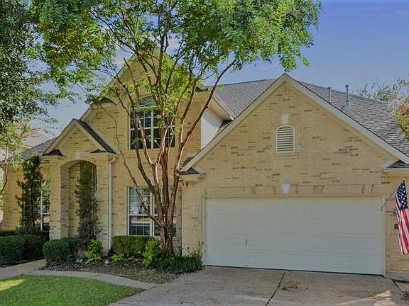 3rd image of 2621 Henley Dr