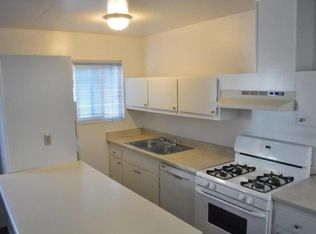 6650 Trigo Rd APT 3, Isla Vista, CA 93117