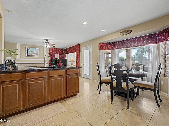 2nd image of 3028 N Diego --