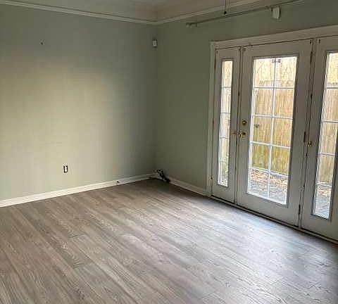 4th image of 5019 Lower Elm St