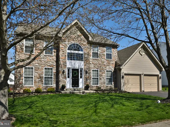 5034 Rosewood Dr, Doylestown, PA 18902