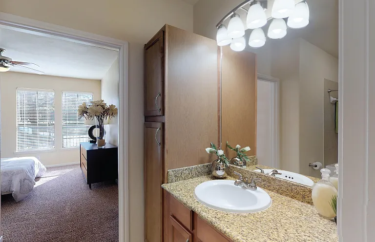 The Voss Apartments — Photo 24