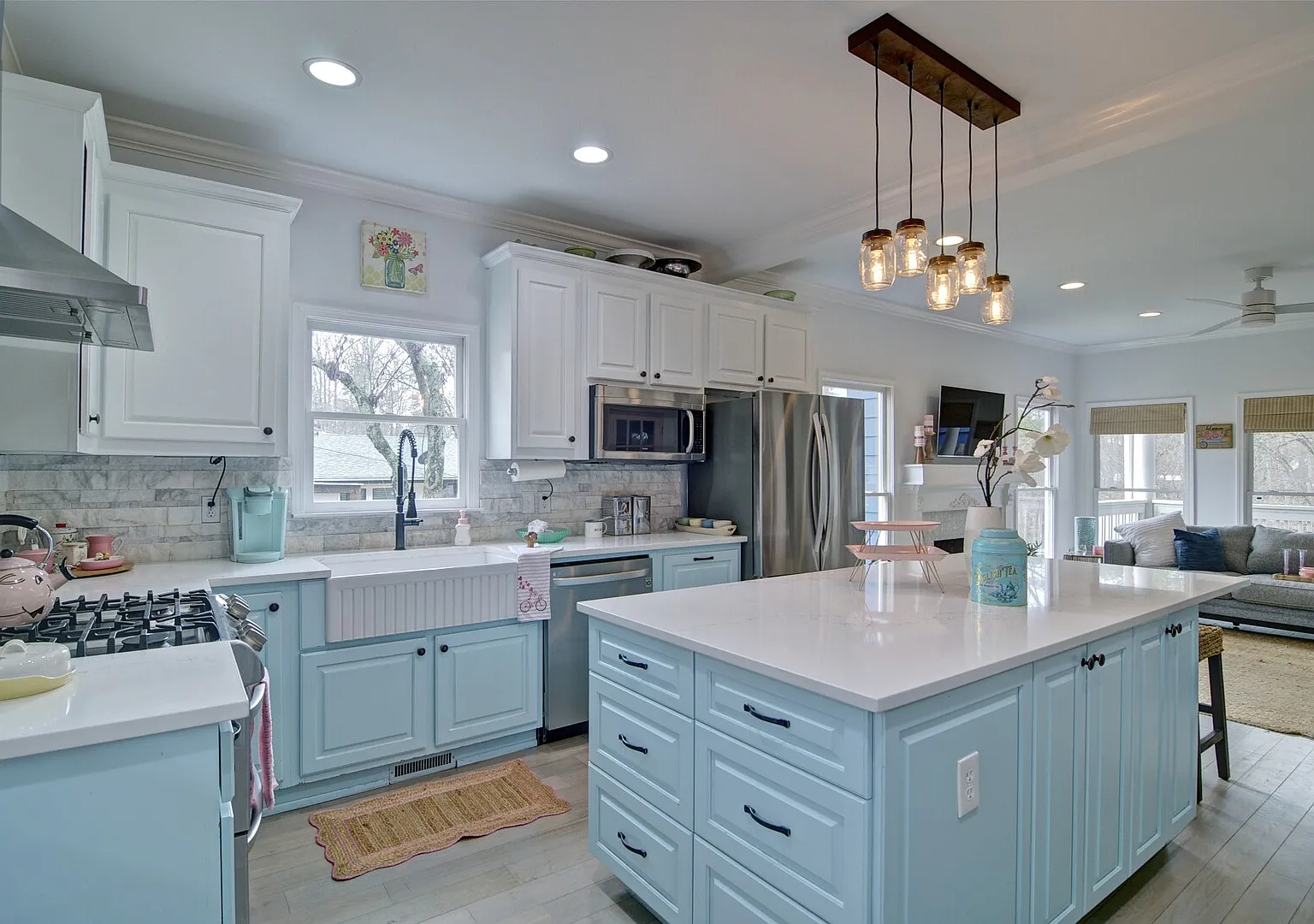 Make your 'Living the Lake Life' dream a reality on south Lake Lanier — Photo 4
