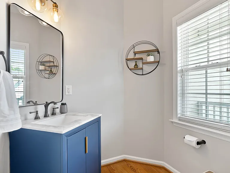 216 Echo Hills Ct — Photo 11
