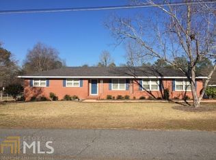 133 10th St, Cochran, GA 31014
