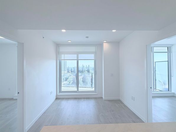 2 bedroom rental in Surrey — photo 6
