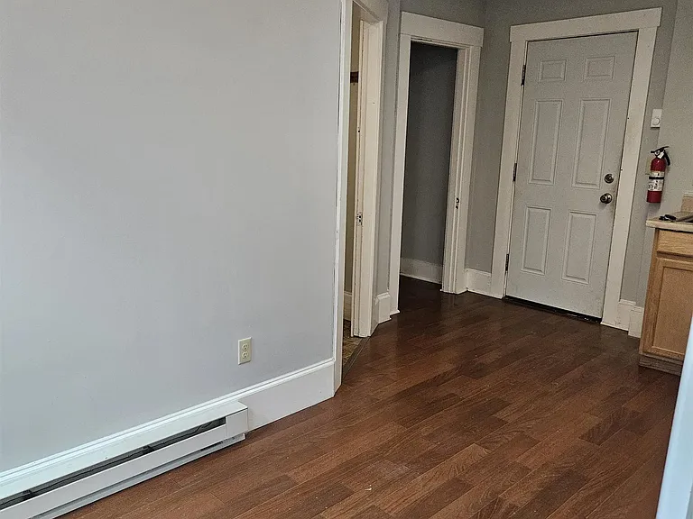 21 S Main St #4 — Photo 6