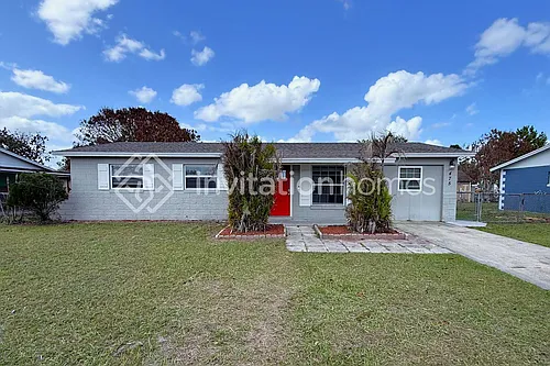 475 Lear St Photo 1